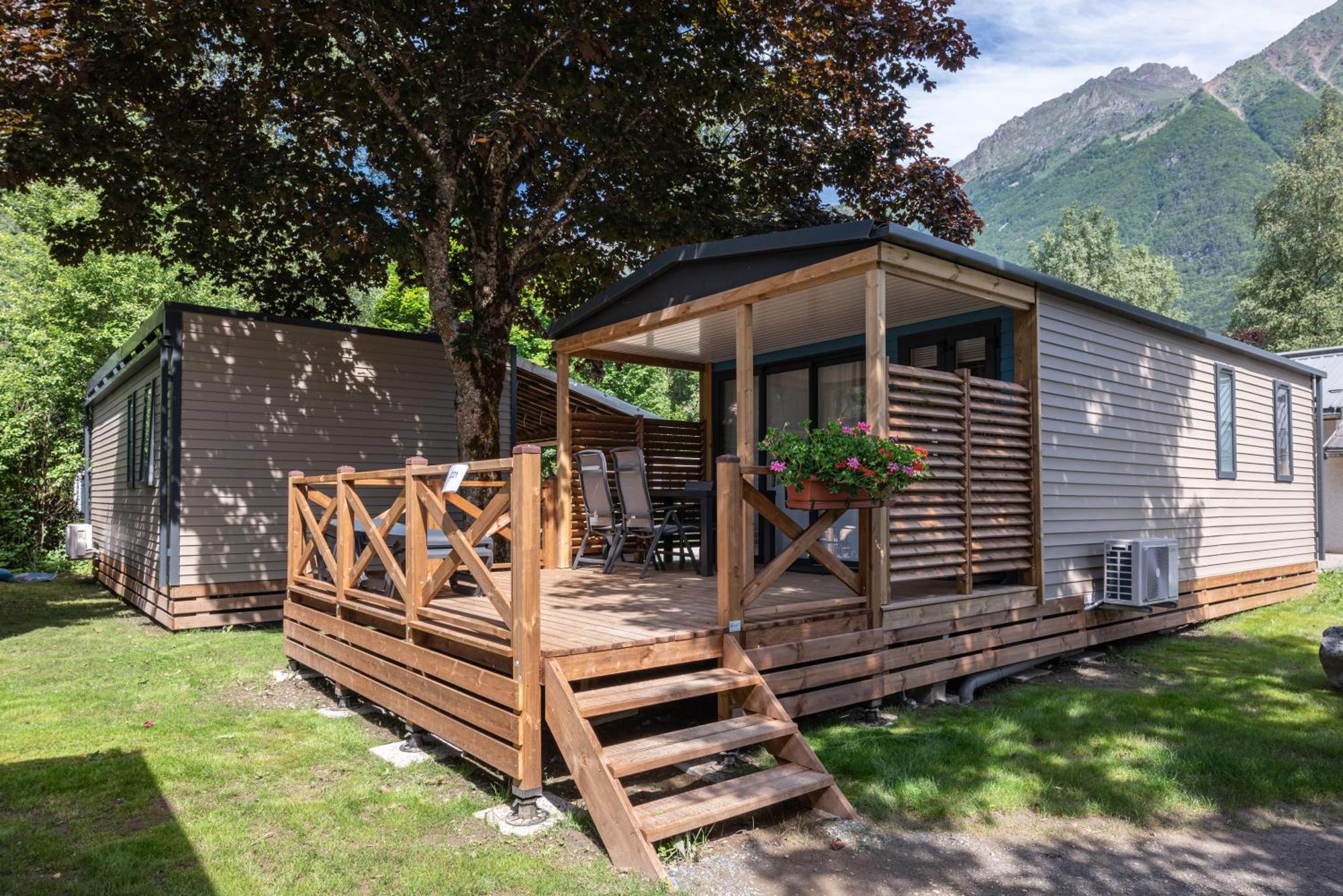 Camping Rcn Belledonne Le Bourg-d'Oisans Luaran gambar